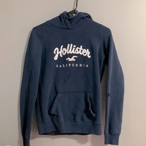 A navy blue hoodie!💙